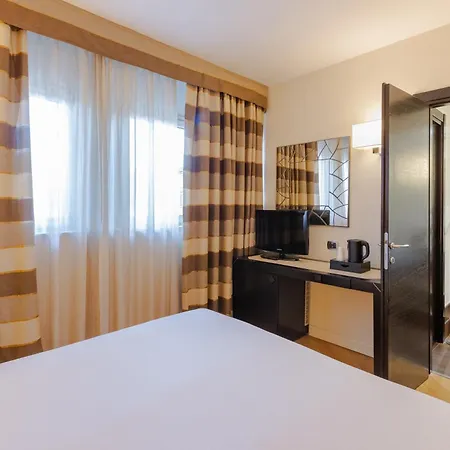 Hotel Fh55 Med Executive