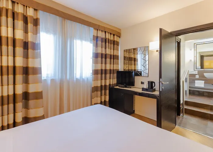 Hotel Fh55 Med Executive